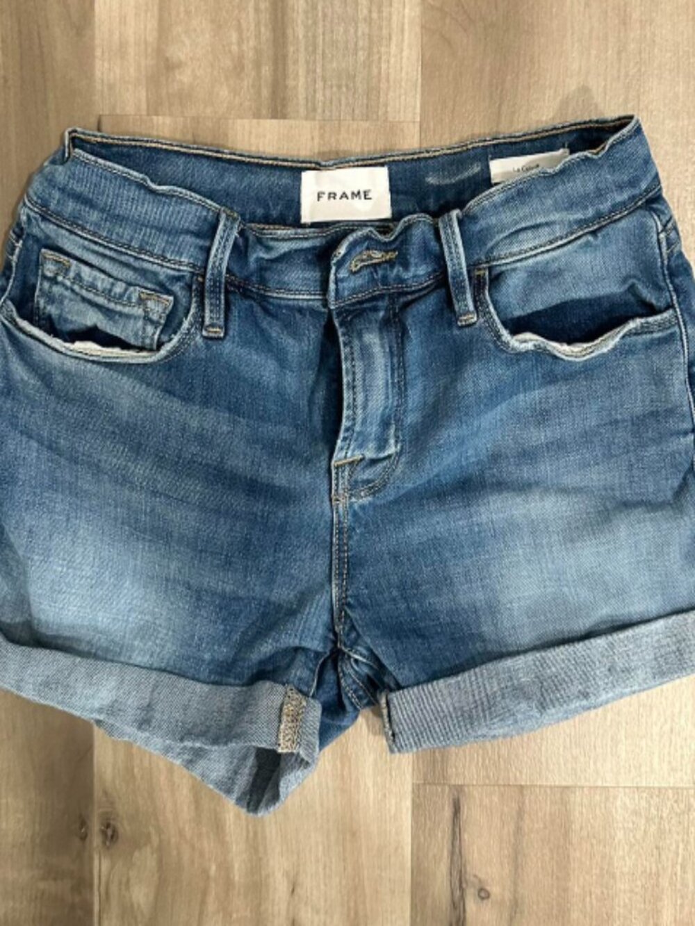 Frame Le Cutoff Denim Shorts